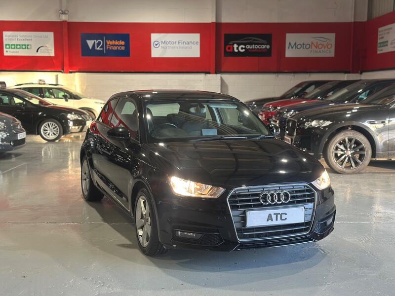 AUDI A1 1.6 TDI Sport (2015)