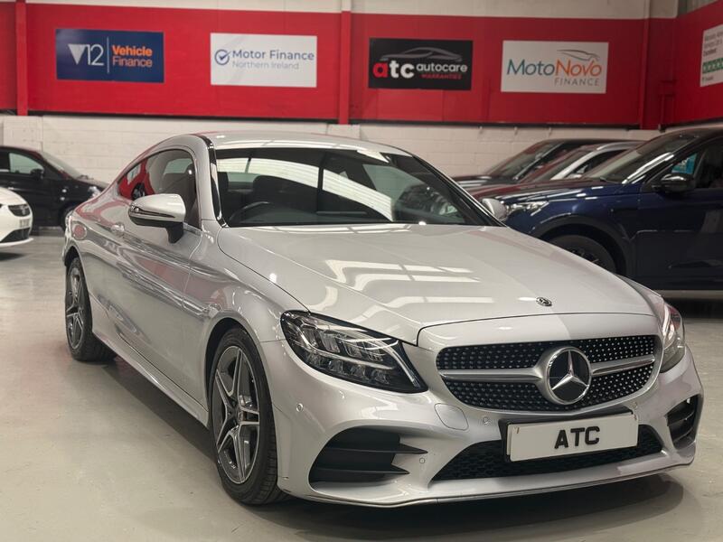MERCEDES-BENZ C CLASS 2.0 C300 AMG Line (2018)